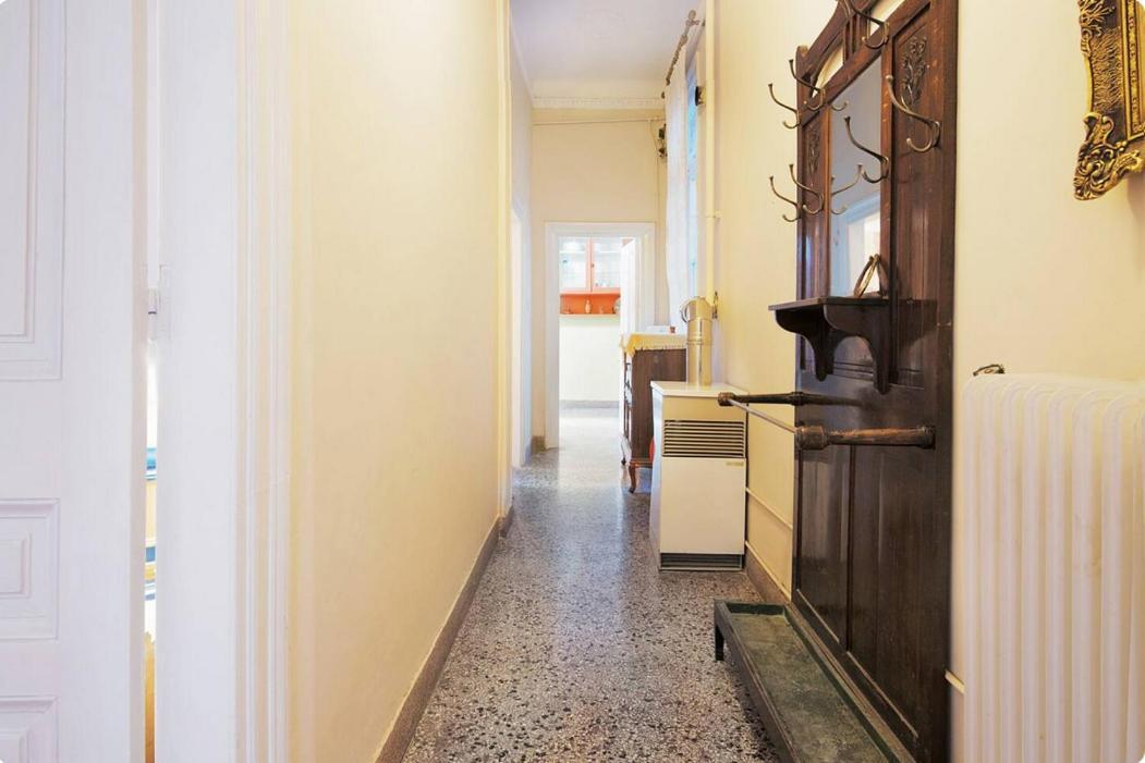 Neoclassical House In The Center Of Athen Exterior foto